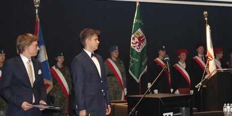 Powiększ grafikę: Galeria